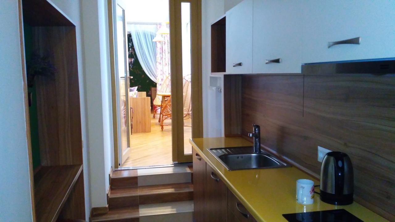 Vip Апартаменти Ван Гог На Площі Ринок Lwów Zewnętrze zdjęcie
